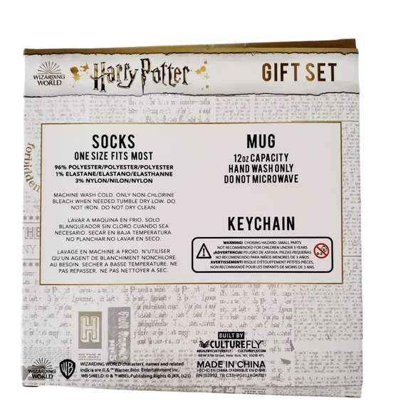 Harry Potter Gift Set Wizarding World Hogwarts Mug Gryffindor Socks Keychain NIB - Picture 3 of 3